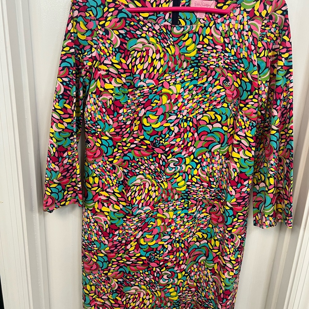 Lilly Pulitzer Red and Green Sheath Dress Long Sleeve Crew Neck